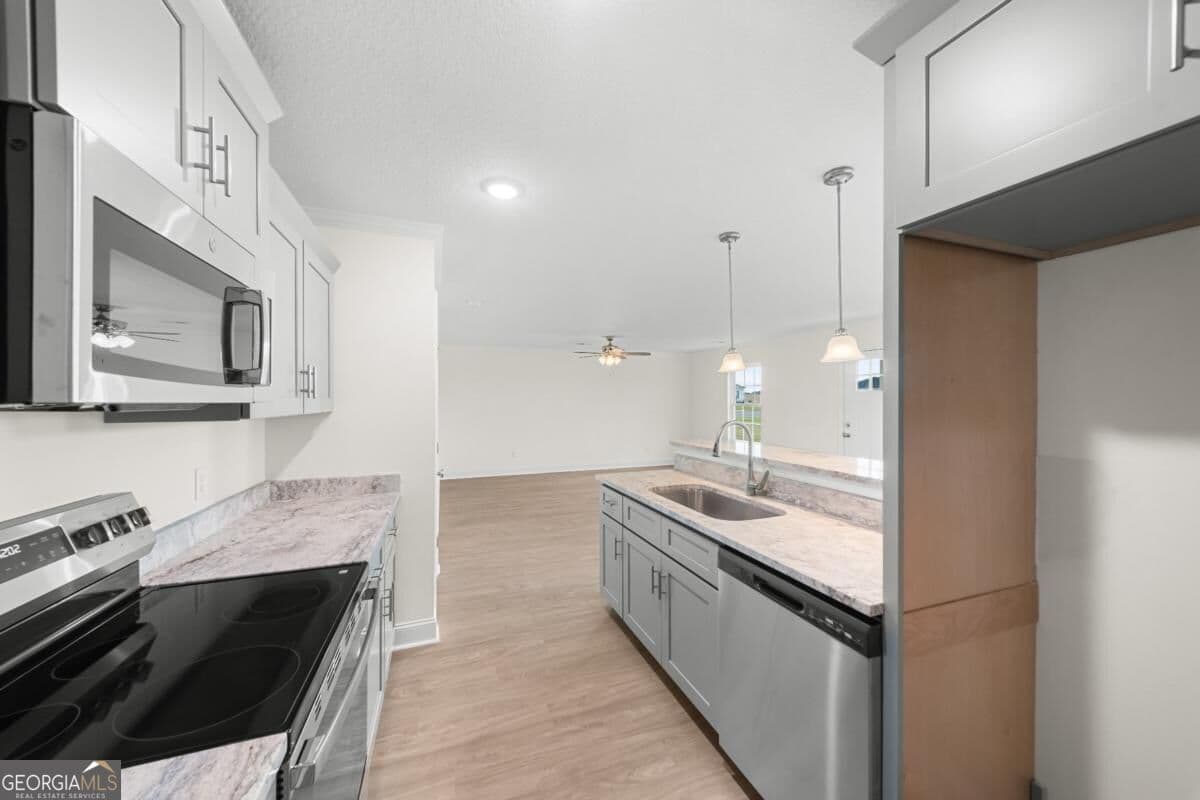3 bedroom, 2 bathroom, 1,335 sq ft single family residence for sale at 1102 Spurweed Lane 54, Statesboro, GA 30458 — photo 9