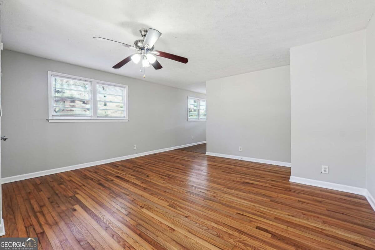 3 bedroom, 1 bathroom, 1,174 sq ft single family residence for sale at 8554 Taylor Road, Riverdale, GA 30274 — photo 6