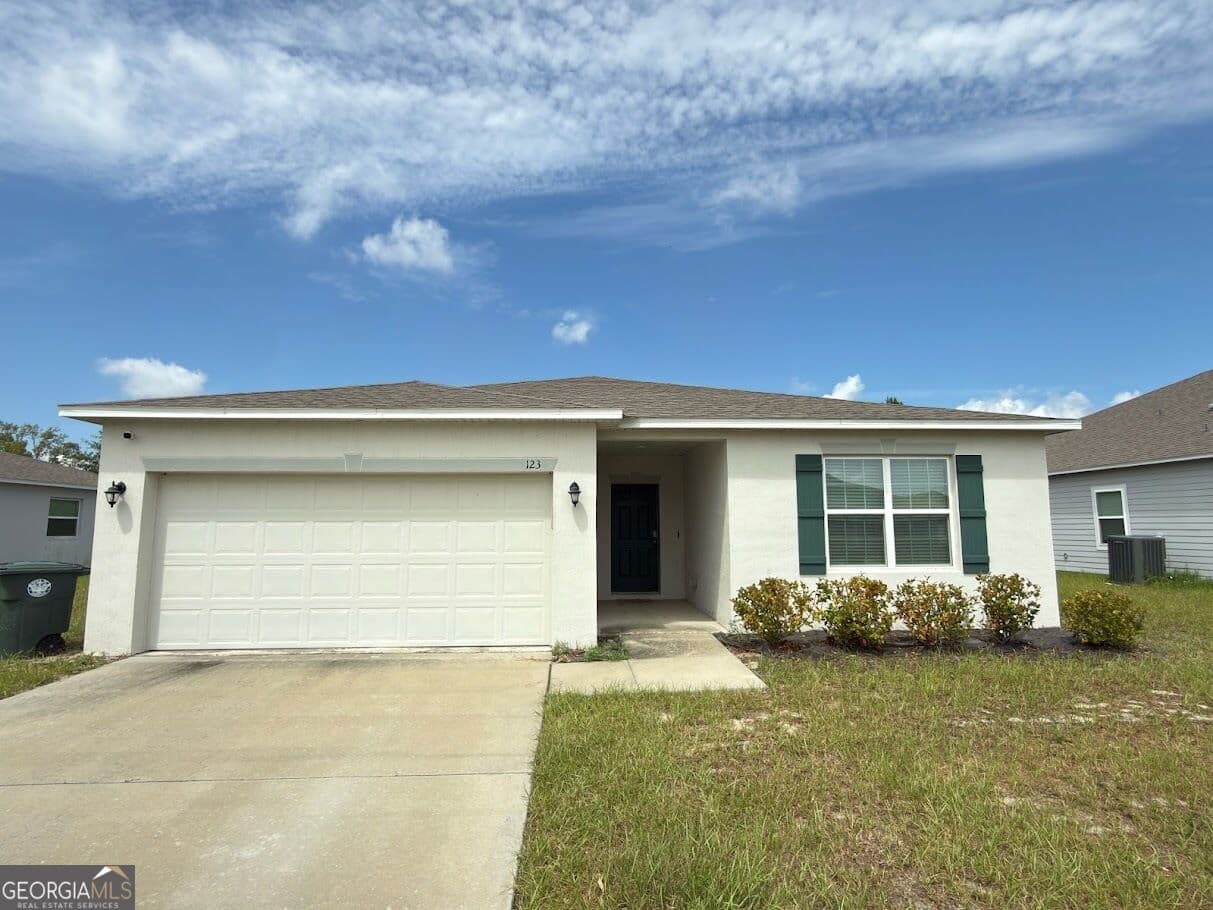 4 bedroom, 2 bathroom, 1,874 sq ft single family residence for rent at 123 College Street, Kingsland, GA 31548 for $2,200 a month — photo 1 of 1