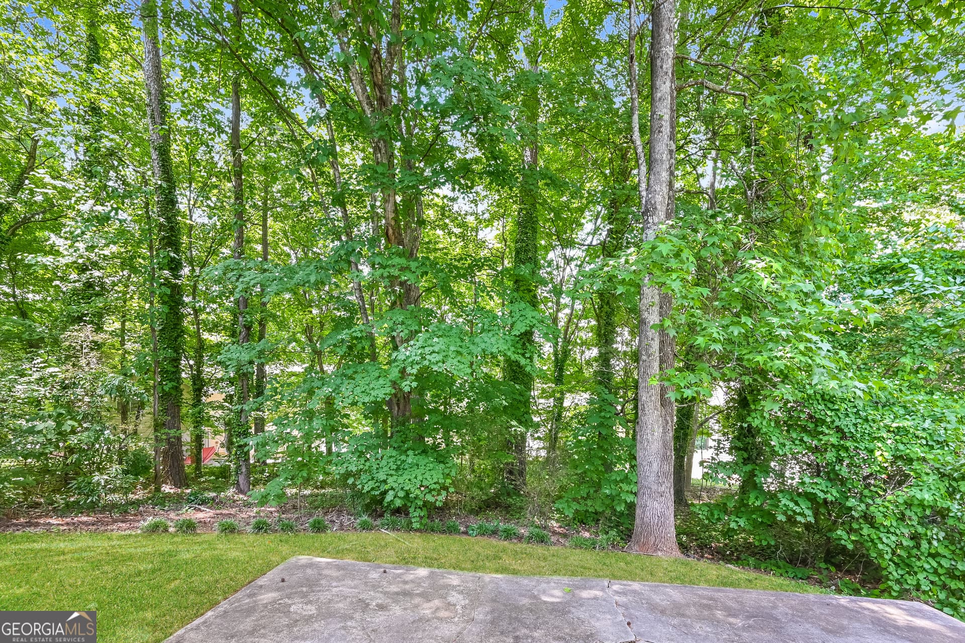4 bedroom, 2.5 bathroom, 2,456 sq ft single family residence for sale at 1618 Golf Overlook, Stone Mountain, GA 30088 — photo 3