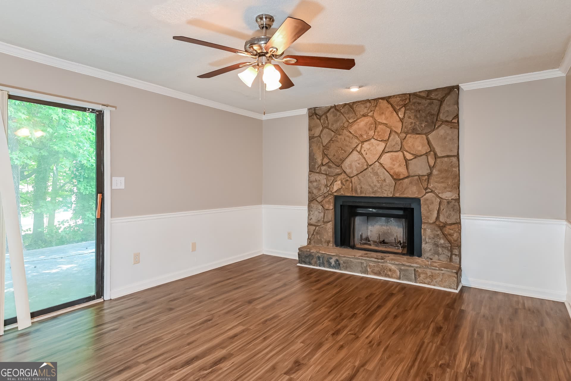 4 bedroom, 2.5 bathroom, 2,456 sq ft single family residence for sale at 1618 Golf Overlook, Stone Mountain, GA 30088 — photo 10