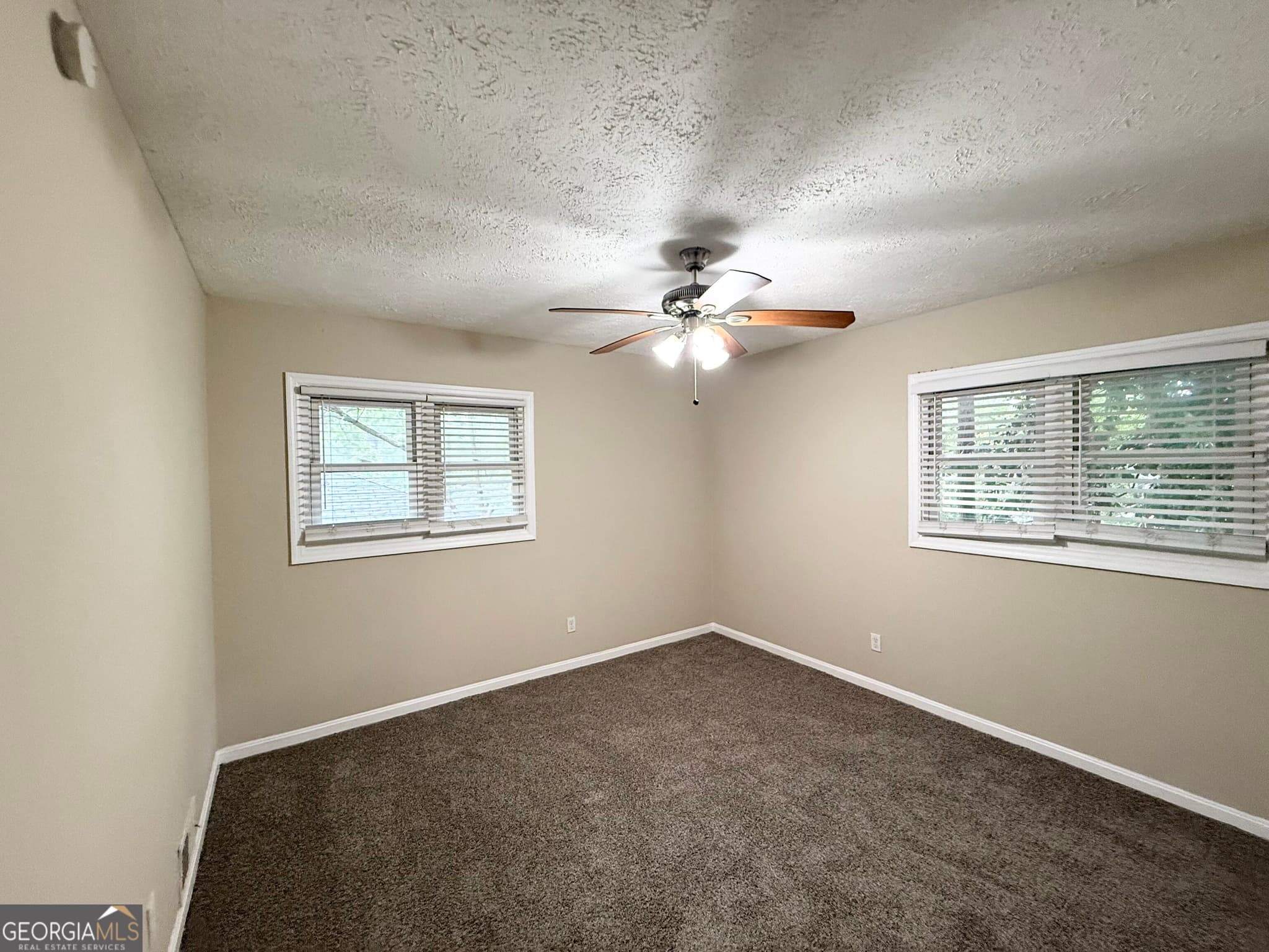 3 bedroom, 1 bathroom, 1,118 sq ft single family residence for sale at 2748 Bonnybrook Drive, Atlanta, GA 30311 — photo 6