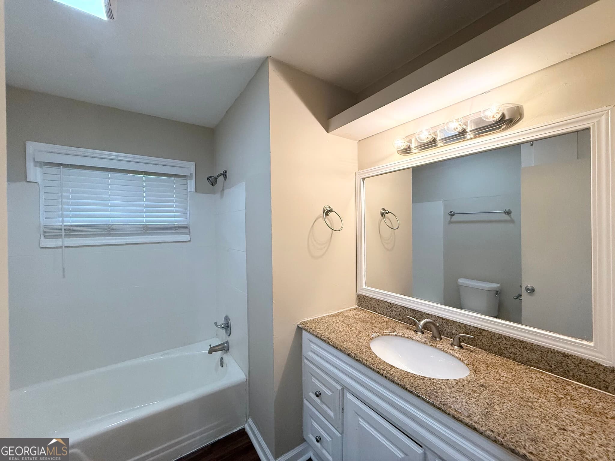 3 bedroom, 1 bathroom, 1,118 sq ft single family residence for sale at 2748 Bonnybrook Drive, Atlanta, GA 30311 — photo 8