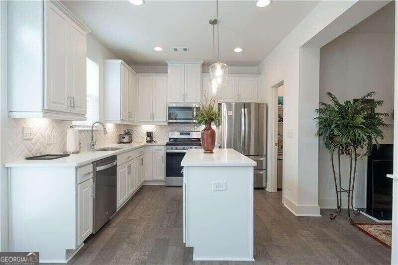 3 bedroom, 2.5 bathroom, 1,774 sq ft townhouse for rent at 26 Cannondale Drive, Winder, GA 30680 for $2,045 a month — photo 3