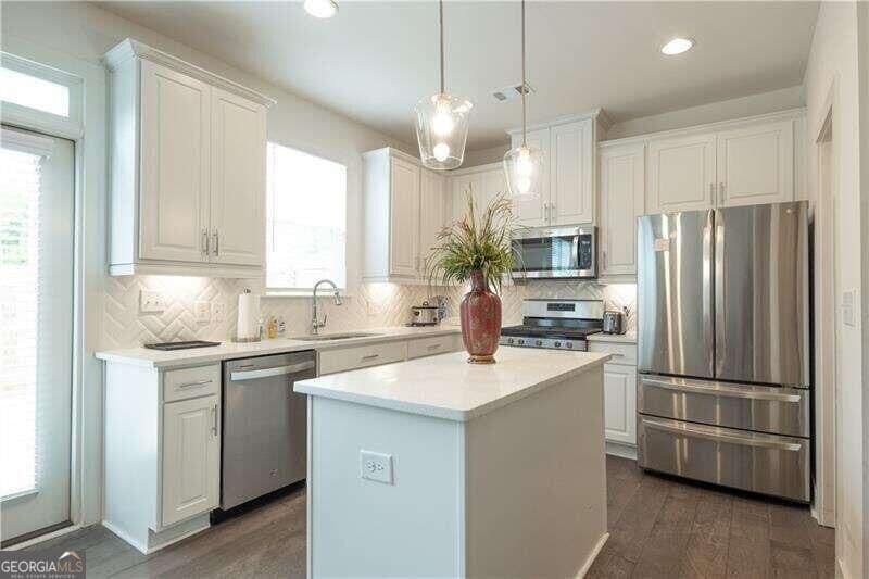 3 bedroom, 2.5 bathroom, 1,774 sq ft townhouse for rent at 26 Cannondale Drive, Winder, GA 30680 for $2,045 a month — photo 5