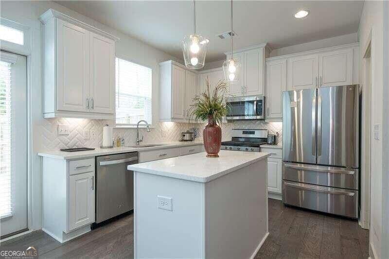 3 bedroom, 2.5 bathroom, 1,774 sq ft townhouse for rent at 26 Cannondale Drive, Winder, GA 30680 for $2,045 a month — photo 4