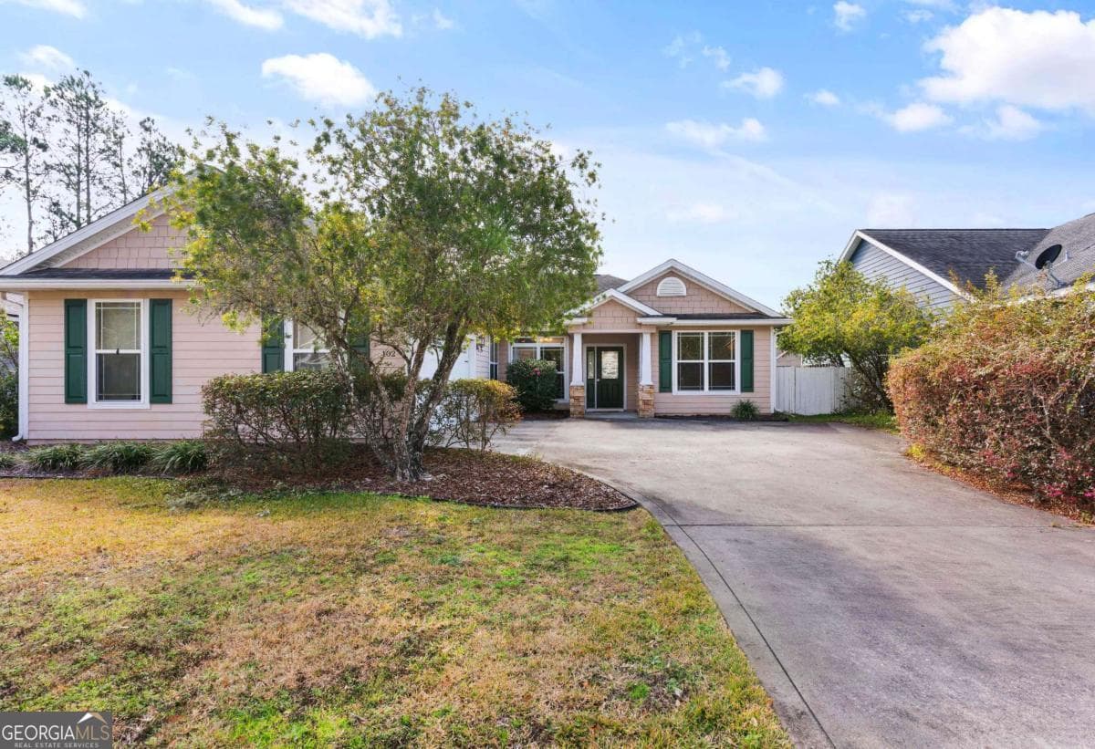 102 Waters Edge Drive, Kingsland, GA 31548 — most recent listing photo