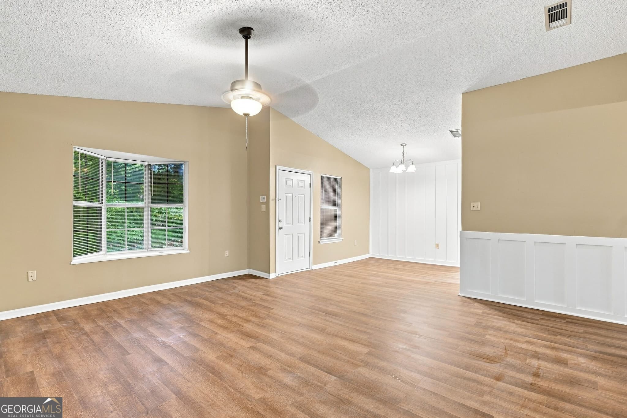 2 bedroom, 2 bathroom, 1,156 sq ft condominium for sale at 2092 Sherwood Drive K-96, Valdosta, GA 31602 — photo 7