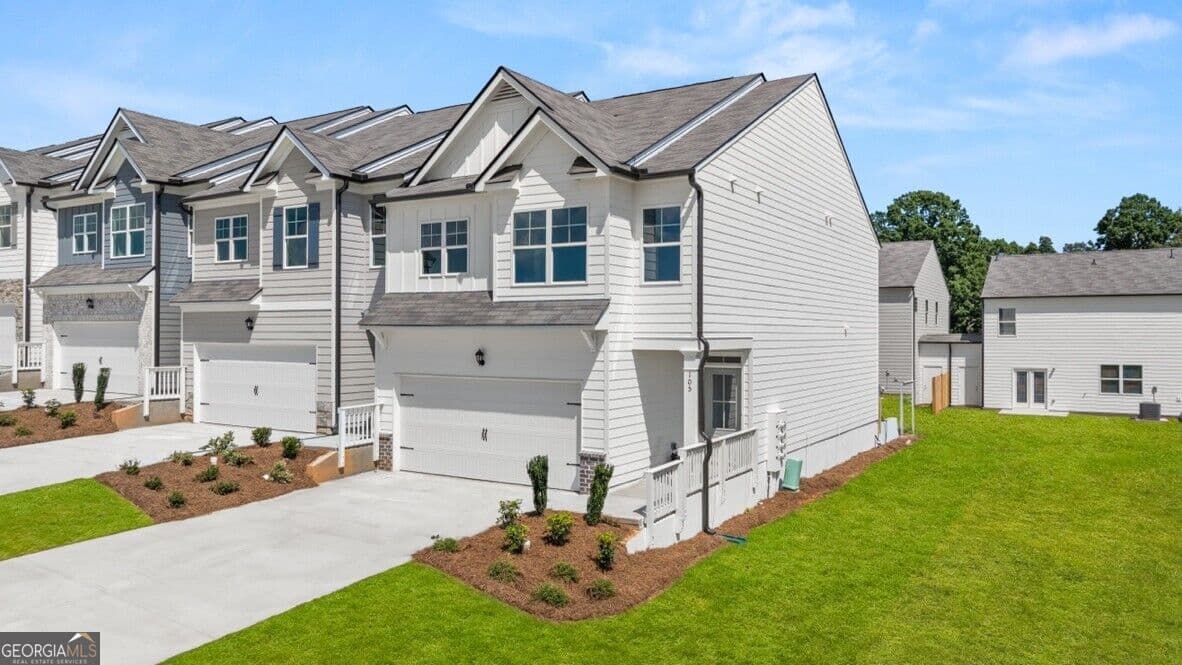 3 bedroom, 2.5 bathroom townhouse for sale at 105 Pepperbush Way, Jasper, GA 30143 — photo 2