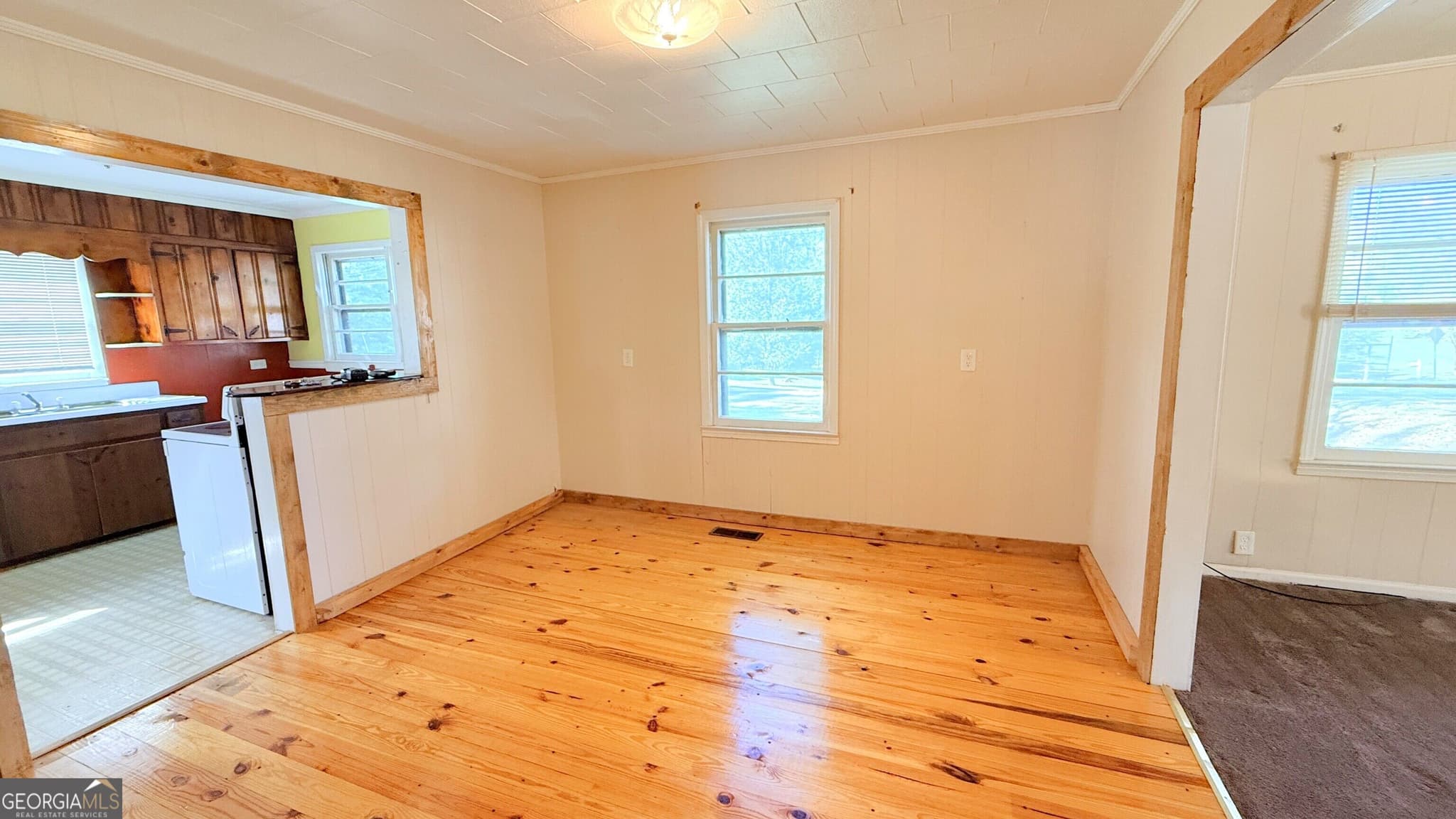 2 bedroom, 2 bathroom, 1,092 sq ft single family residence for rent at 126 Kiker Street, Tallapoosa, GA 30176 for $1,149 a month — photo 3