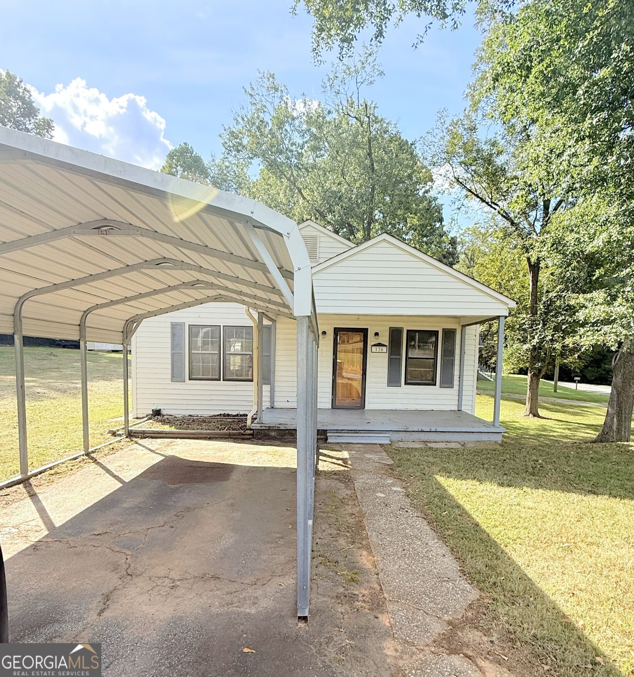 2 bedroom, 2 bathroom, 1,092 sq ft single family residence for rent at 126 Kiker Street, Tallapoosa, GA 30176 for $1,149 a month — photo 1 of 12