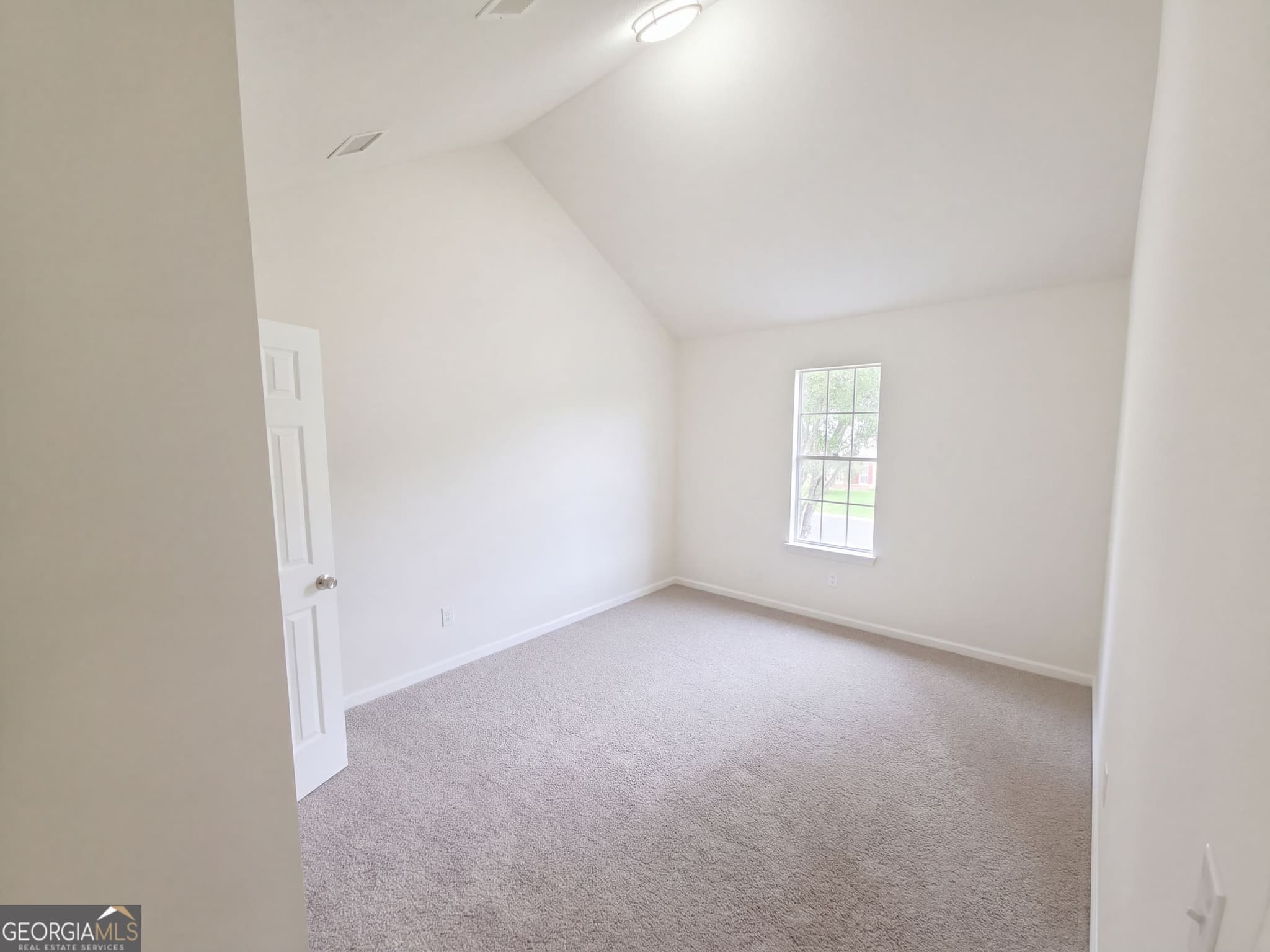 4 bedroom, 2 bathroom, 1,812 sq ft single family residence for sale at 211 Patricia Terrace, Grayson, GA 30017 — photo 6