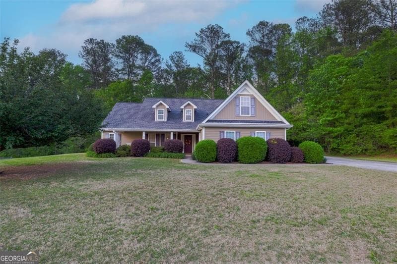 3 bedroom, 2 bathroom, 2,288 sq ft single family residence sold at 152 Cooper Creek Drive, Dallas, GA 30157