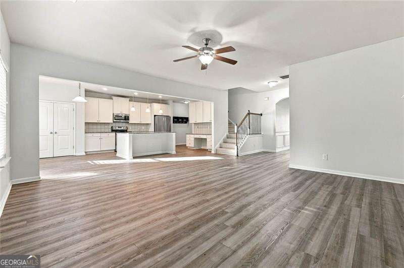 4 bedroom, 3 bathroom, 2,600 sq ft single family residence for sale at 118 Celebration Song, Canton, GA 30114 — photo 6