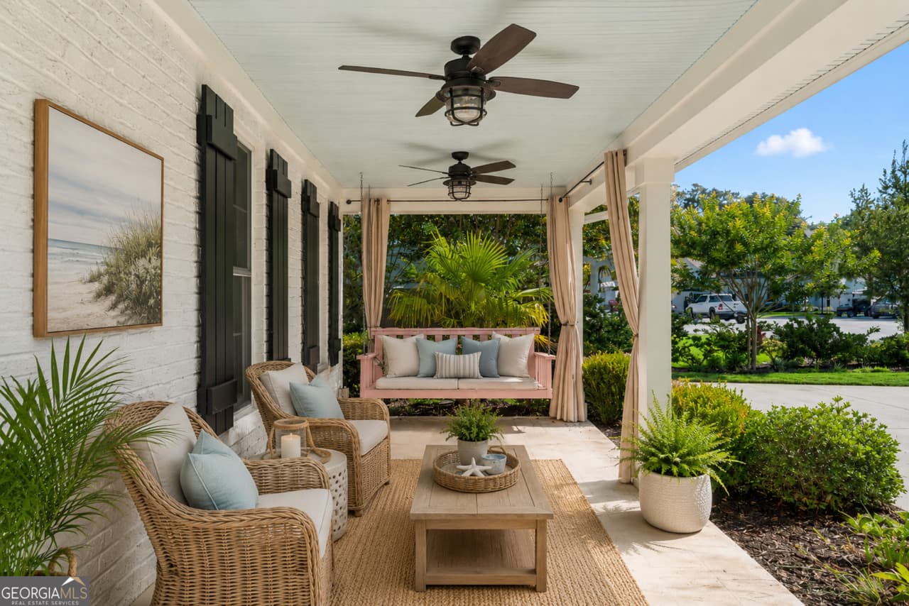 4 bedroom, 4 bathroom, 4,086 sq ft single family residence for sale at 15 Couper Place, St. Simons, GA 31522 — photo 4