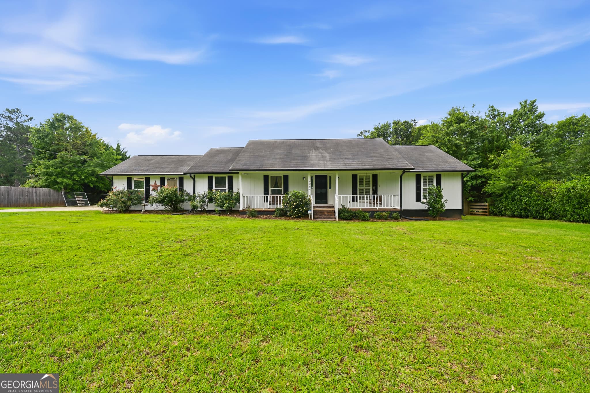 3 bedroom, 2 bathroom, 2,057 sq ft single family residence sold at 6280 Stapleton Road, Macon, GA 31216