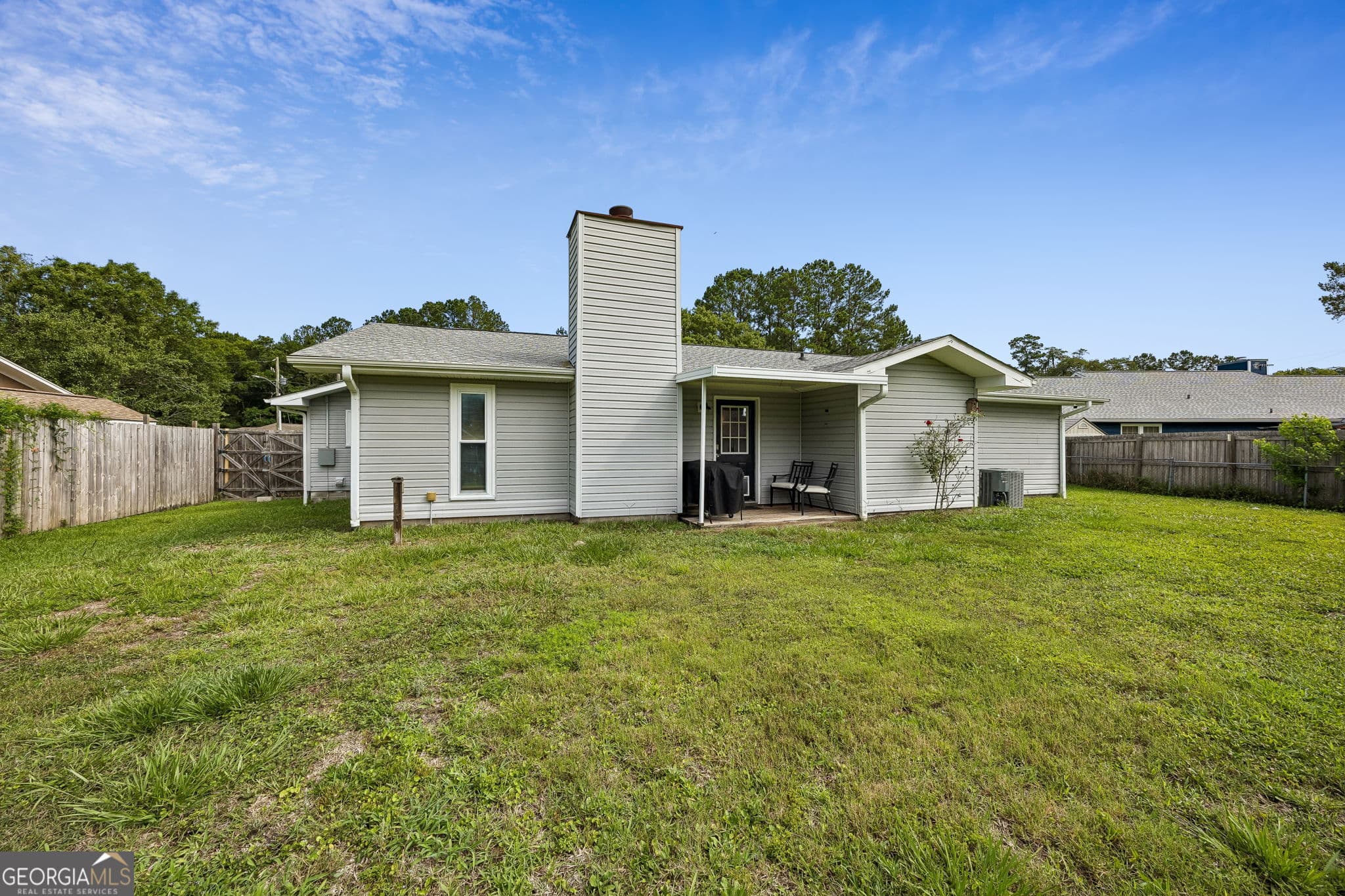 3 bedroom, 2 bathroom, 1,554 sq ft single family residence for sale at 105 Wolf Bay Circle, Kingsland, GA 31548 — photo 3