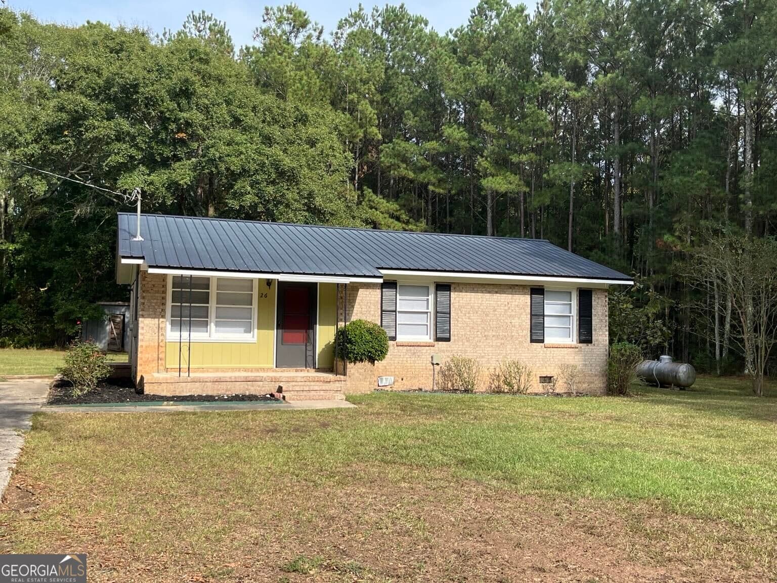 3 bedroom, 1 bathroom, 982 sq ft single family residence under contract at 26 Onnie Colquitt Road, Crawford, GA 30630 — photo 2