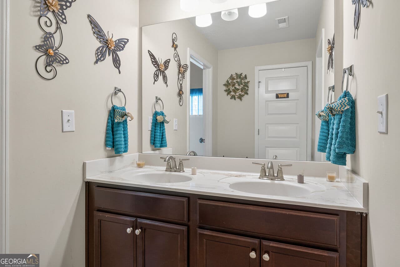 4 bedroom, 3.5 bathroom, 4,762 sq ft single family residence for rent at 500 Dandridge Street, Mcdonough, GA 30252 for $995 a month — photo 3