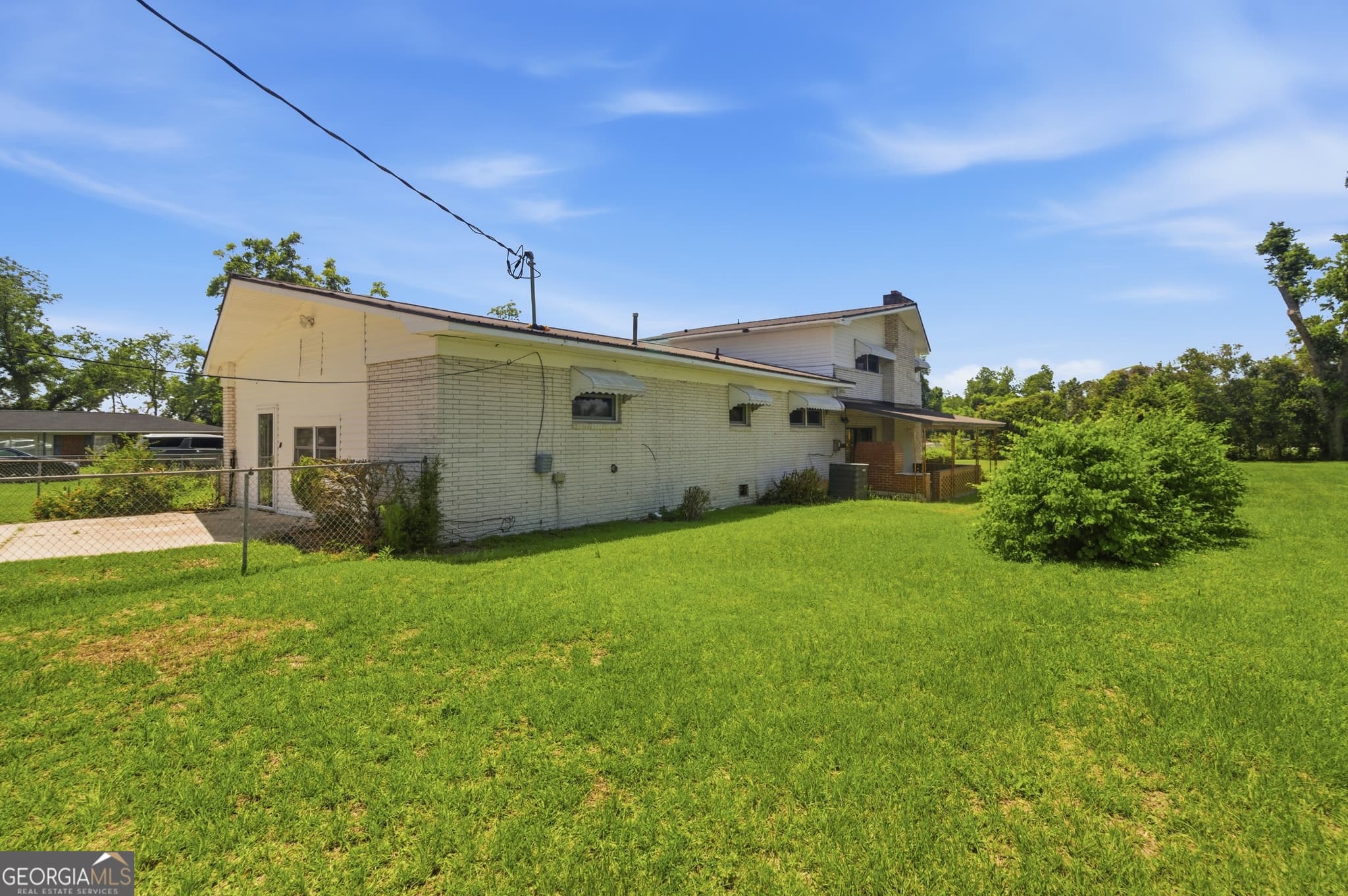 4 bedroom, 3 bathroom single family residence under contract at 27 Park Lane, Hazlehurst, GA 31539 — photo 7