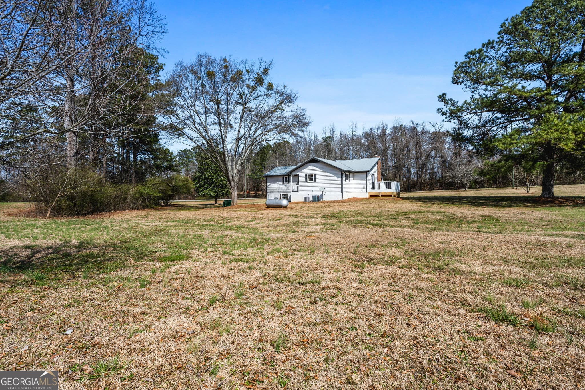 3 bedroom, 3 bathroom, 2,349 sq ft single family residence for sale at 5333 Pine Valley Road, Powder Springs, GA 30127 — photo 6