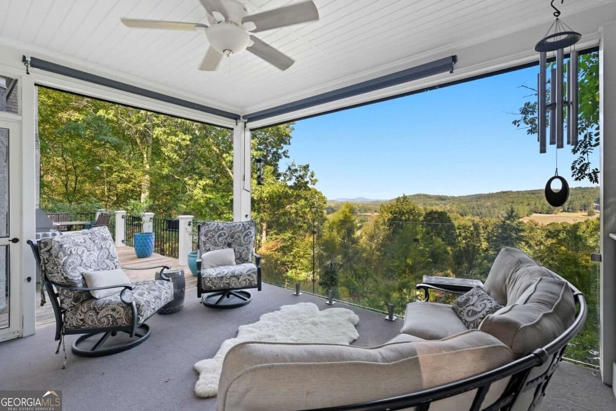 5 bedroom, 4 bathroom, 5,584 sq ft single family residence for sale at 23 Vista Woods Lane, Cartersville, GA 30120 — photo 3