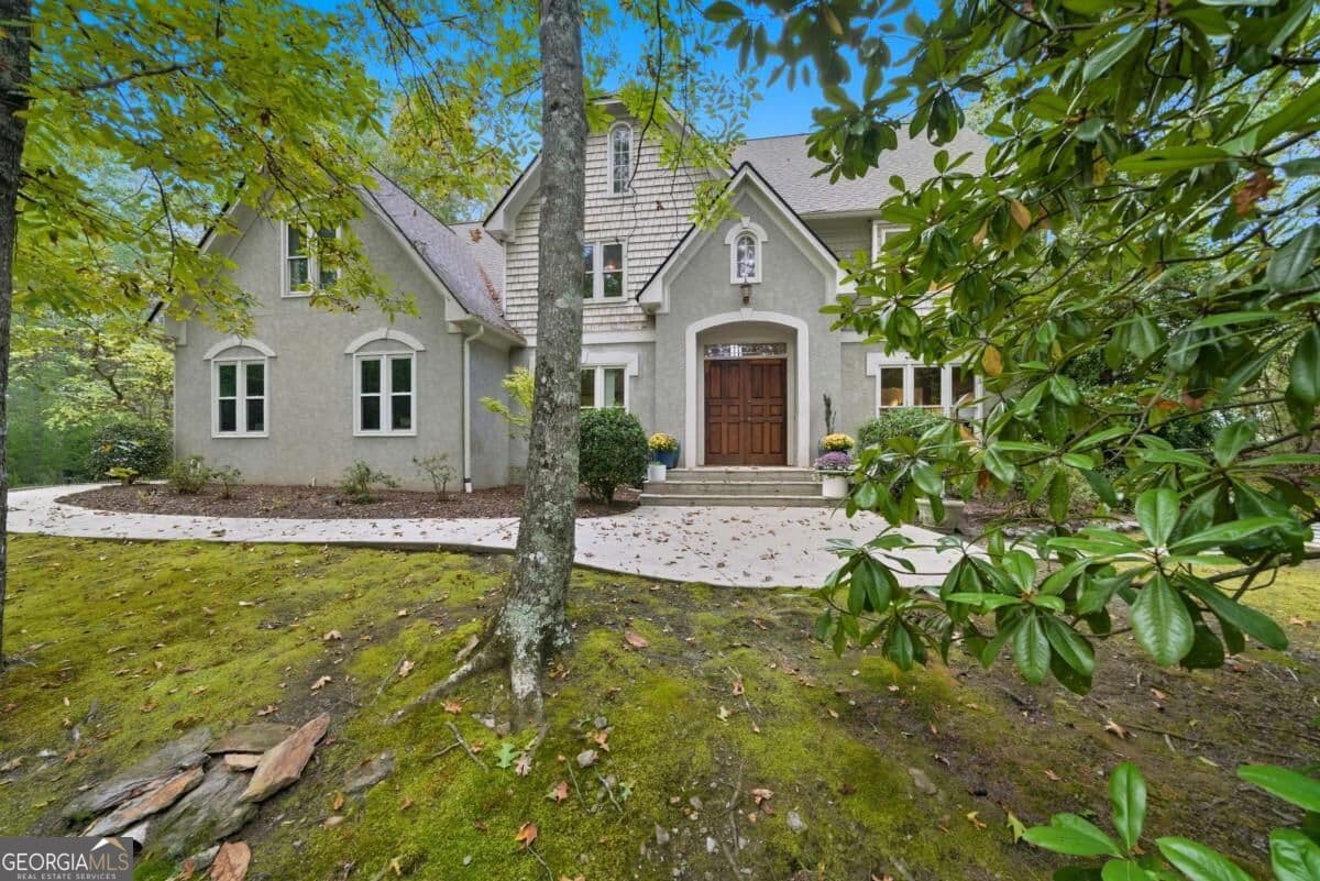 5 bedroom, 4 bathroom, 5,584 sq ft single family residence for sale at 23 Vista Woods Lane, Cartersville, GA 30120 — photo 1 of 76