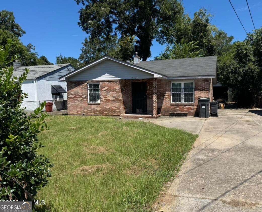 3 bedroom, 1 bathroom, 958 sq ft single family residence under contract at 3 Taylor Street, Augusta, GA 30901