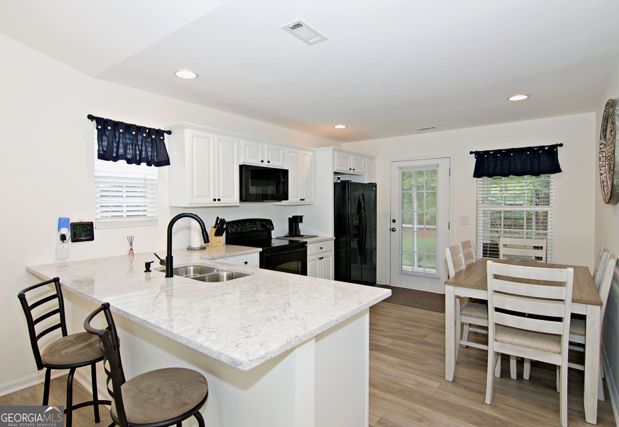 3 bedroom, 2 bathroom, 1,308 sq ft single family residence for sale at 108 ELM DRIVE Elm Drive, Westminster, SC 29693 — photo 9