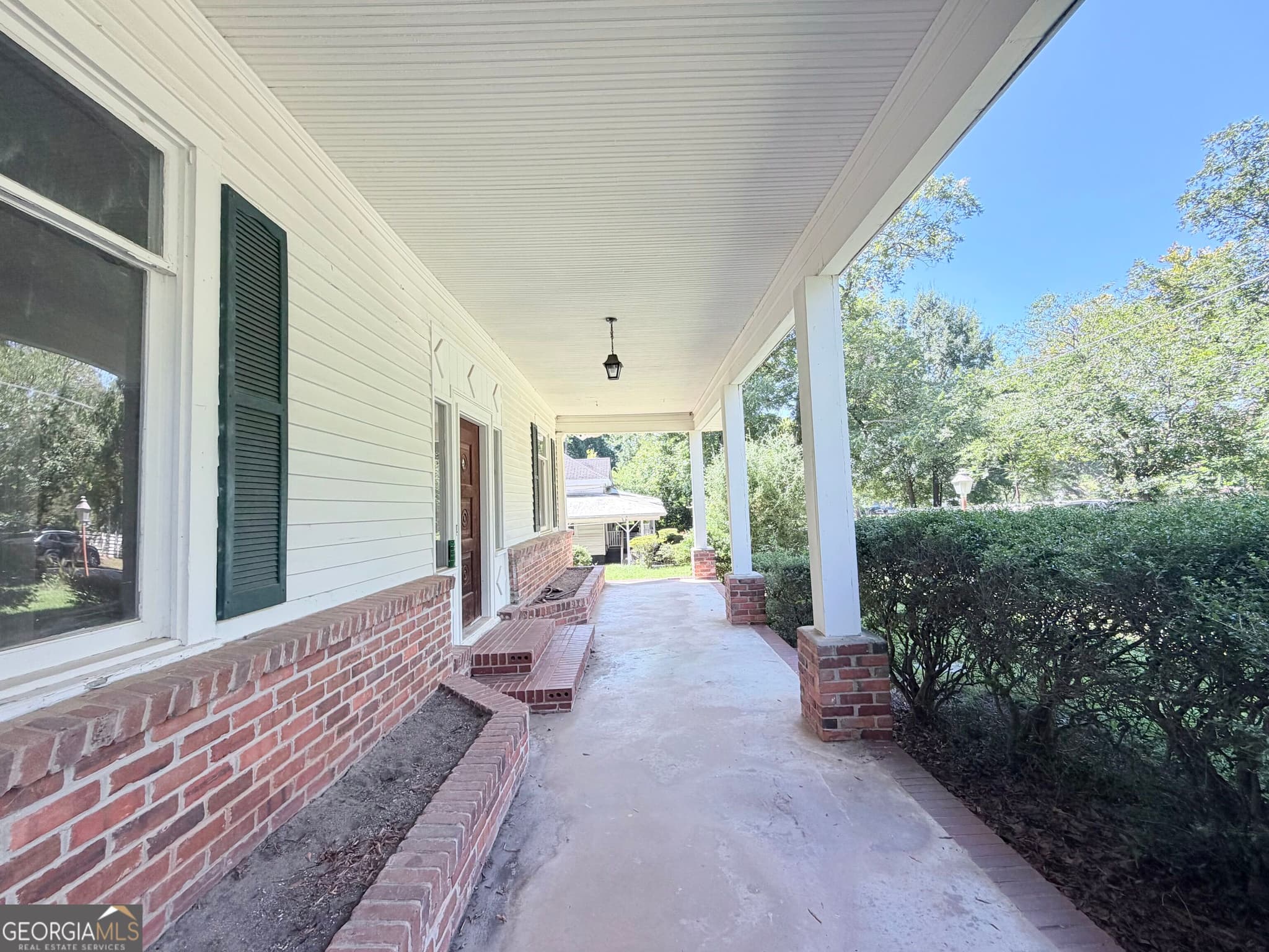 5 bedroom, 2 bathroom, 1,800 sq ft single family residence for rent at 605 S Jefferson Street, Washington, GA 30673 for $1,150 a month — photo 2