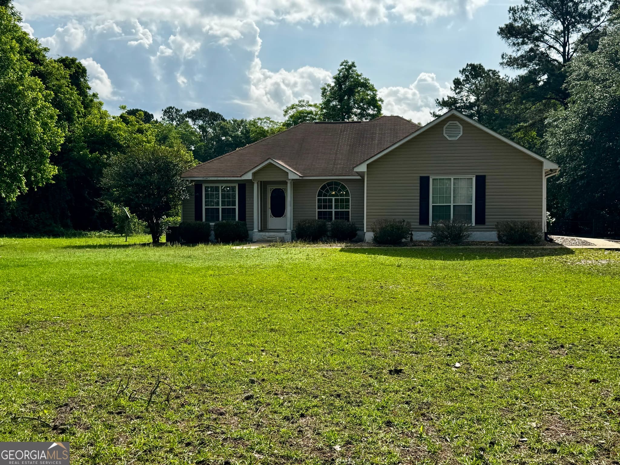 3 bedroom, 2 bathroom, 1,740 sq ft single family residence for sale at 959 Lovers Lane Road, Leesburg, GA 31763 — photo 2