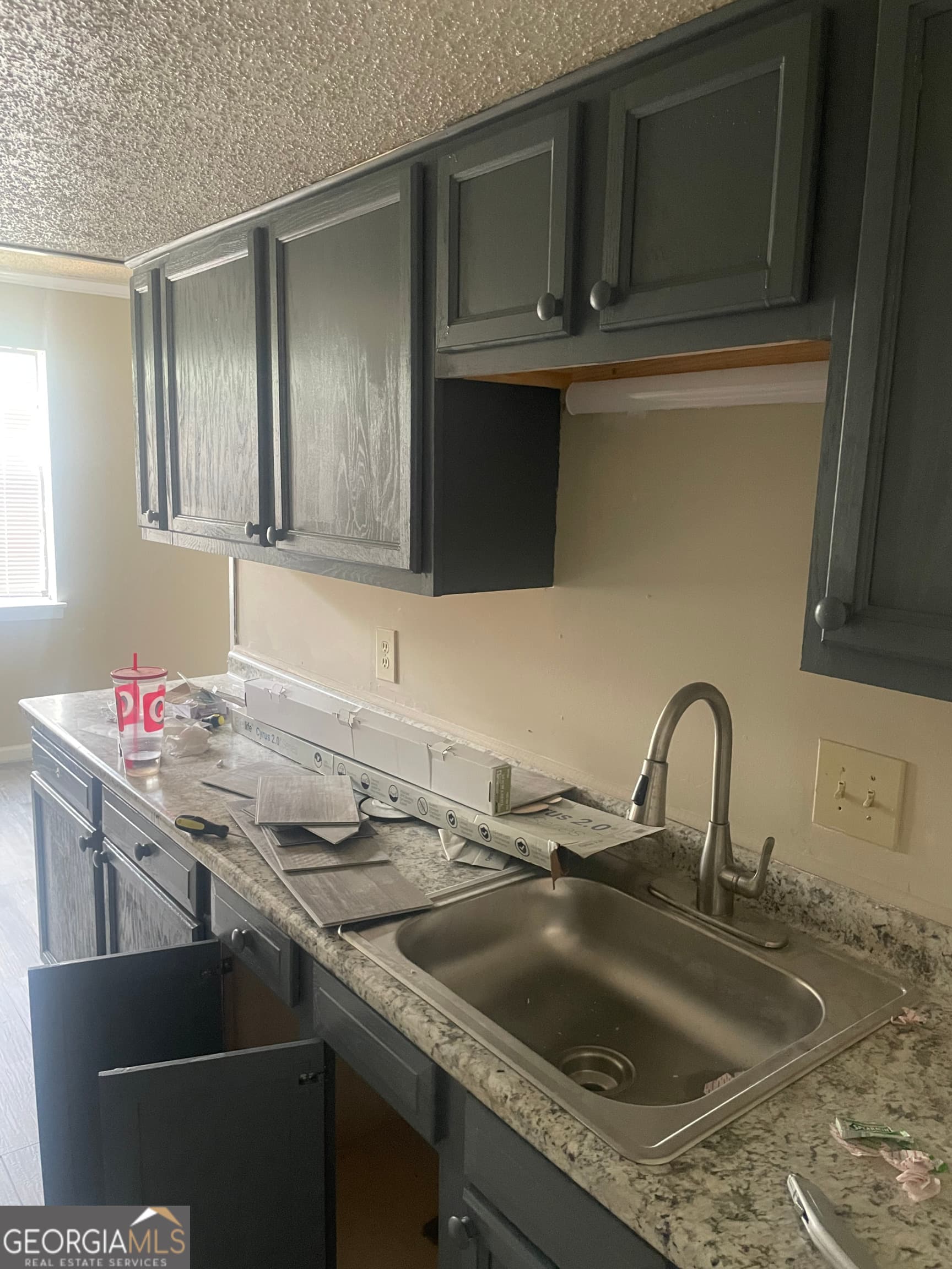 3 bedroom, 2.5 bathroom, 1,536 sq ft condominium for sale at 6354 Shannon Parkway, Union City, GA 30291 — photo 3