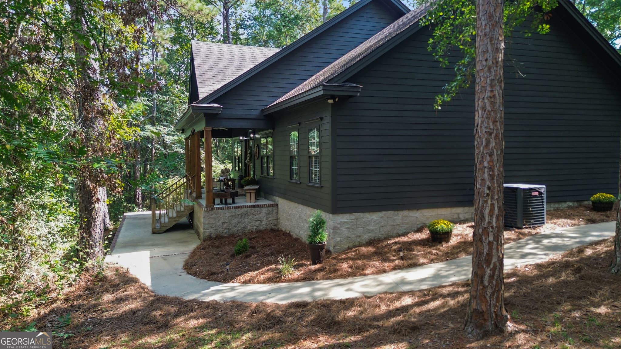 3 bedroom, 2 bathroom, 1,528 sq ft single family residence for sale at 166 Addies Alley, Jesup, GA 31545 — photo 5