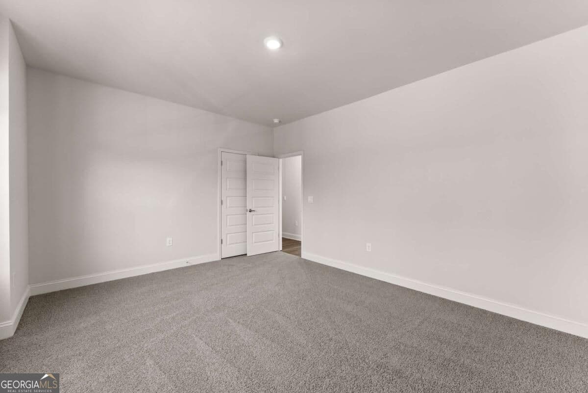 5 bedroom, 4 bathroom, 3,900 sq ft single family residence for sale at 105 Goodness Court, Commerce, GA 30530 — photo 7