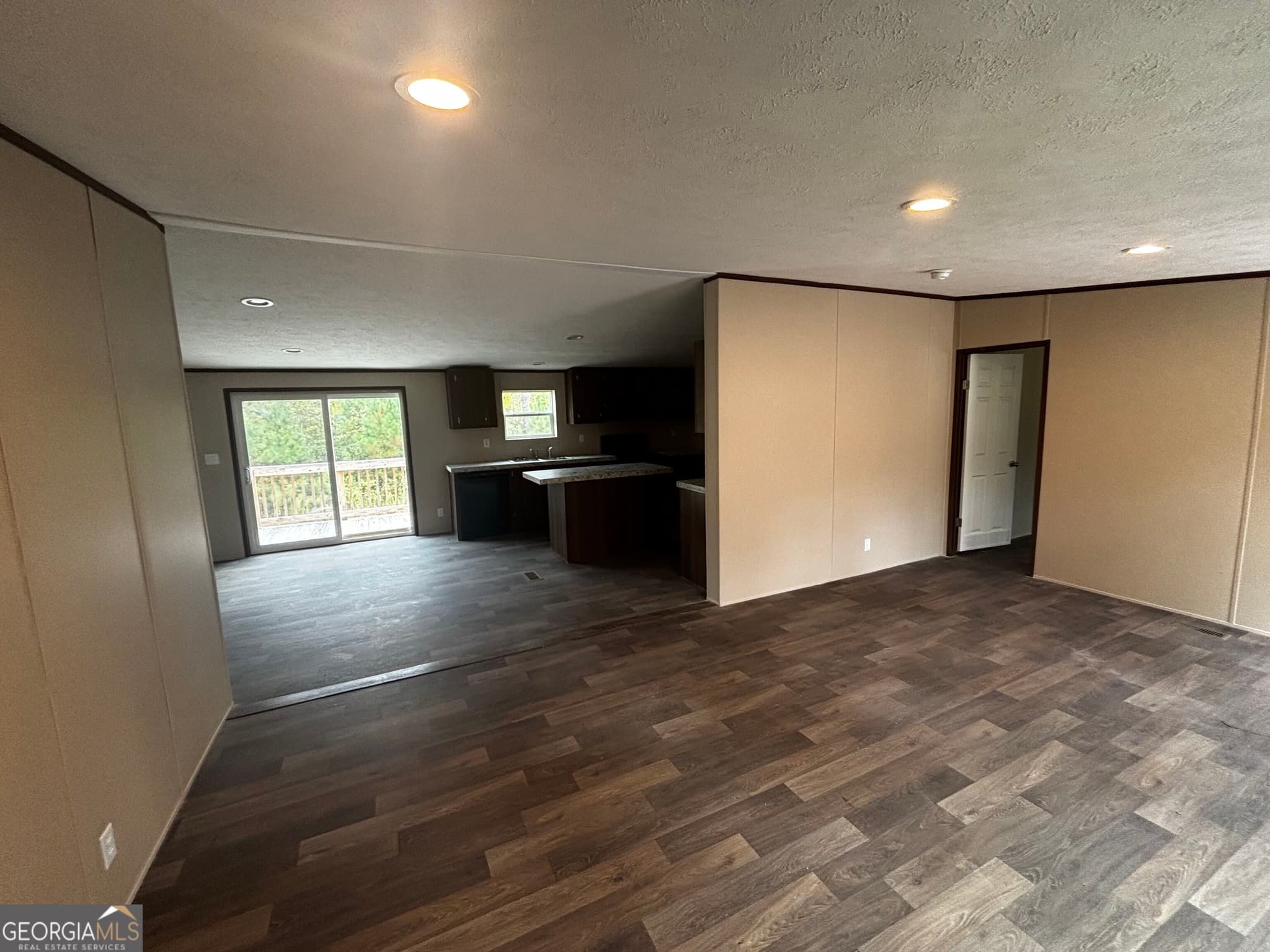 4 bedroom, 2 bathroom, 1,781 sq ft manufactured home,single family residence for sale at 472 Hwy 24 South, Milledgeville, GA 31061 — photo 7