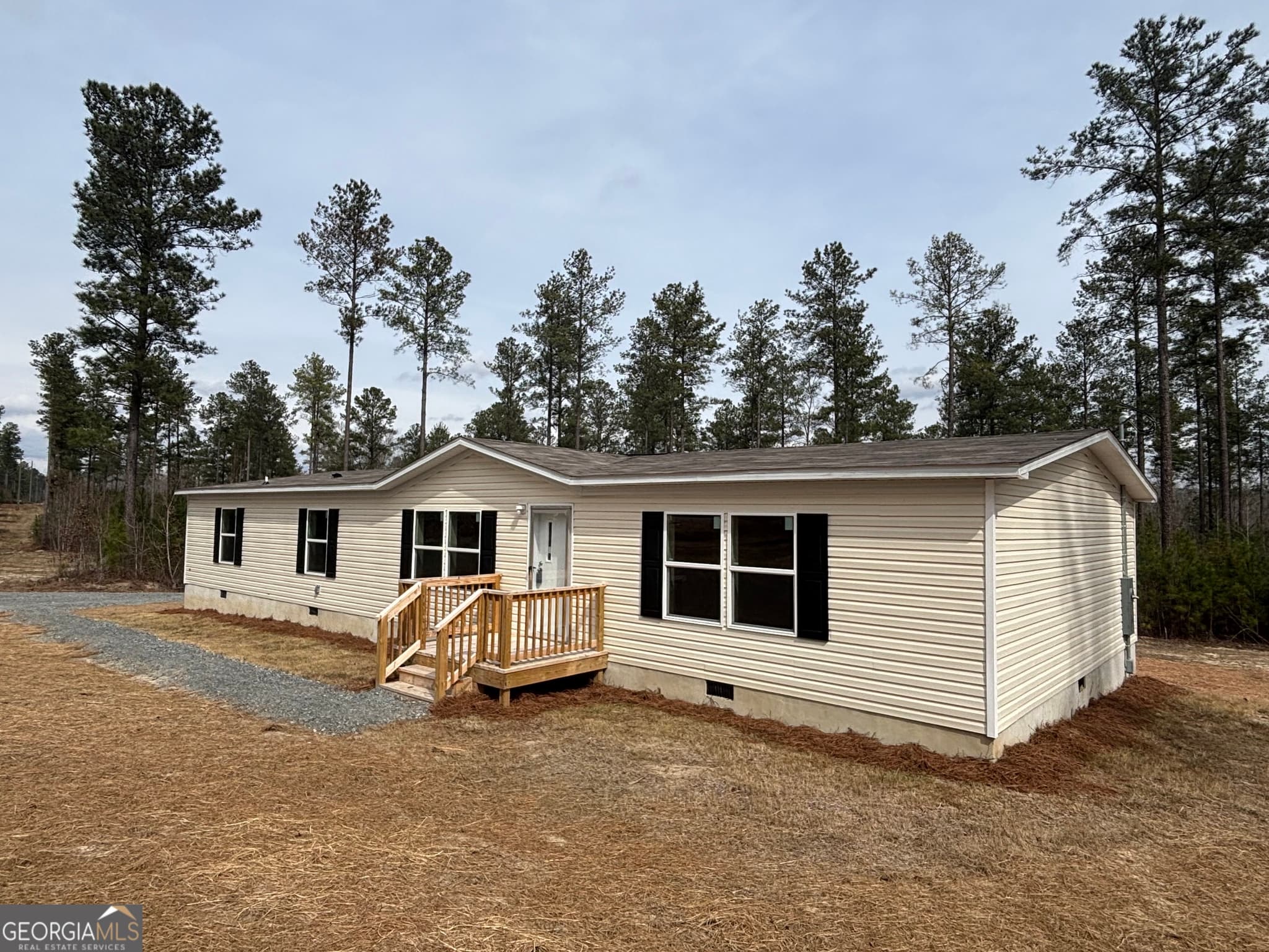 4 bedroom, 2 bathroom, 1,781 sq ft manufactured home,single family residence for sale at 472 Hwy 24 South, Milledgeville, GA 31061