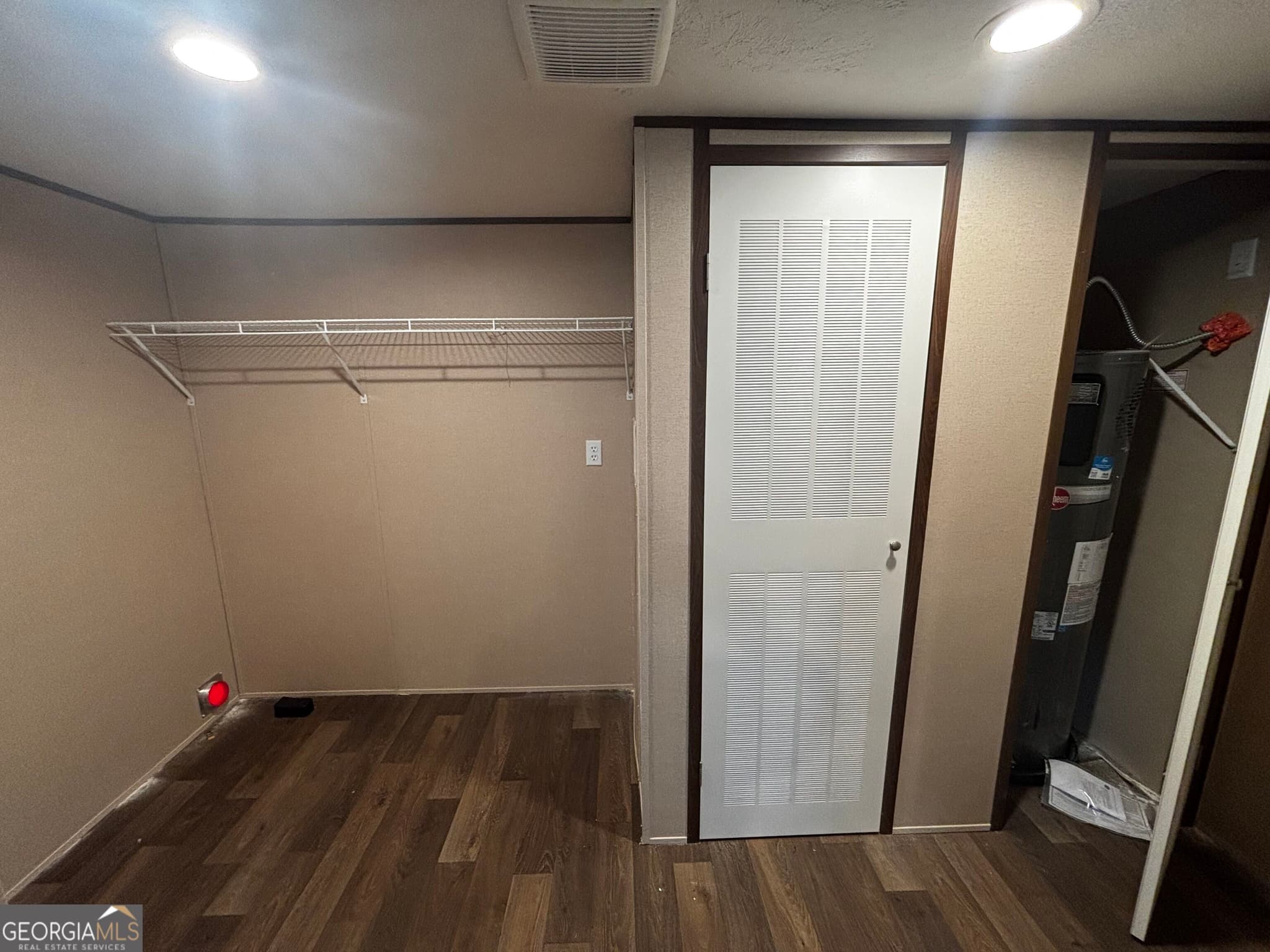 4 bedroom, 2 bathroom, 1,781 sq ft manufactured home,single family residence for sale at 472 Hwy 24 South, Milledgeville, GA 31061 — photo 8