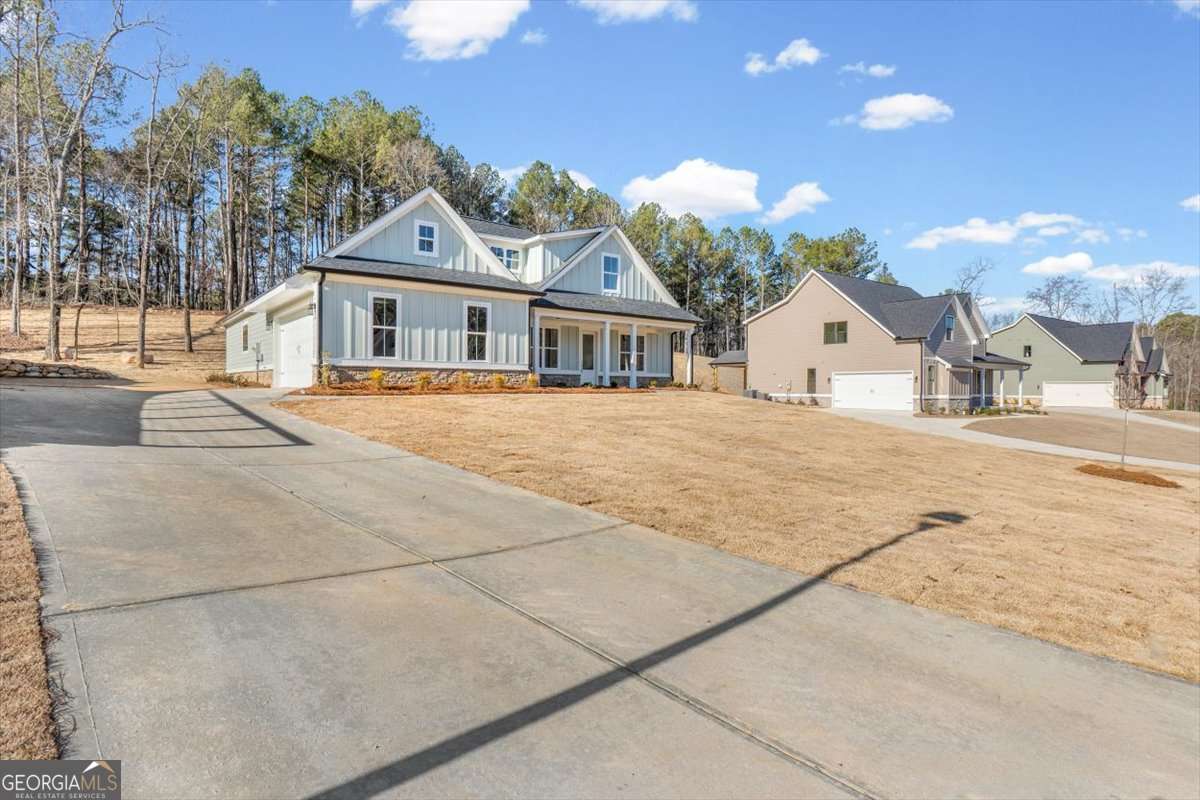 4 bedroom, 3 bathroom, 2,295 sq ft single family residence for sale at 7 Everwood Court, Rome, GA 30161 — photo 1 of 55