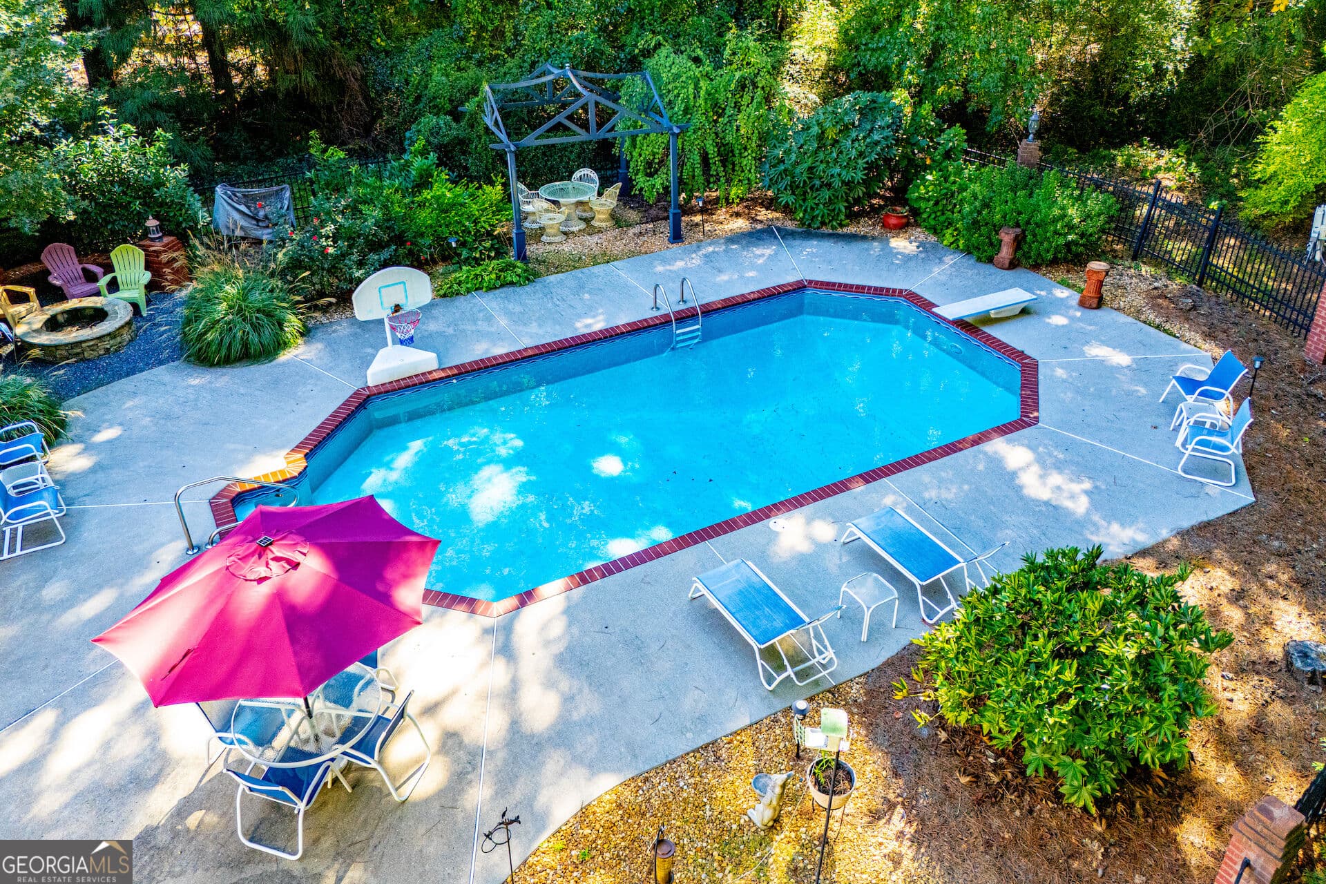 5 bedroom, 4.5 bathroom, 4,330 sq ft single family residence for sale at 101 Shady Valley Court, Carrollton, GA 30116 — photo 7