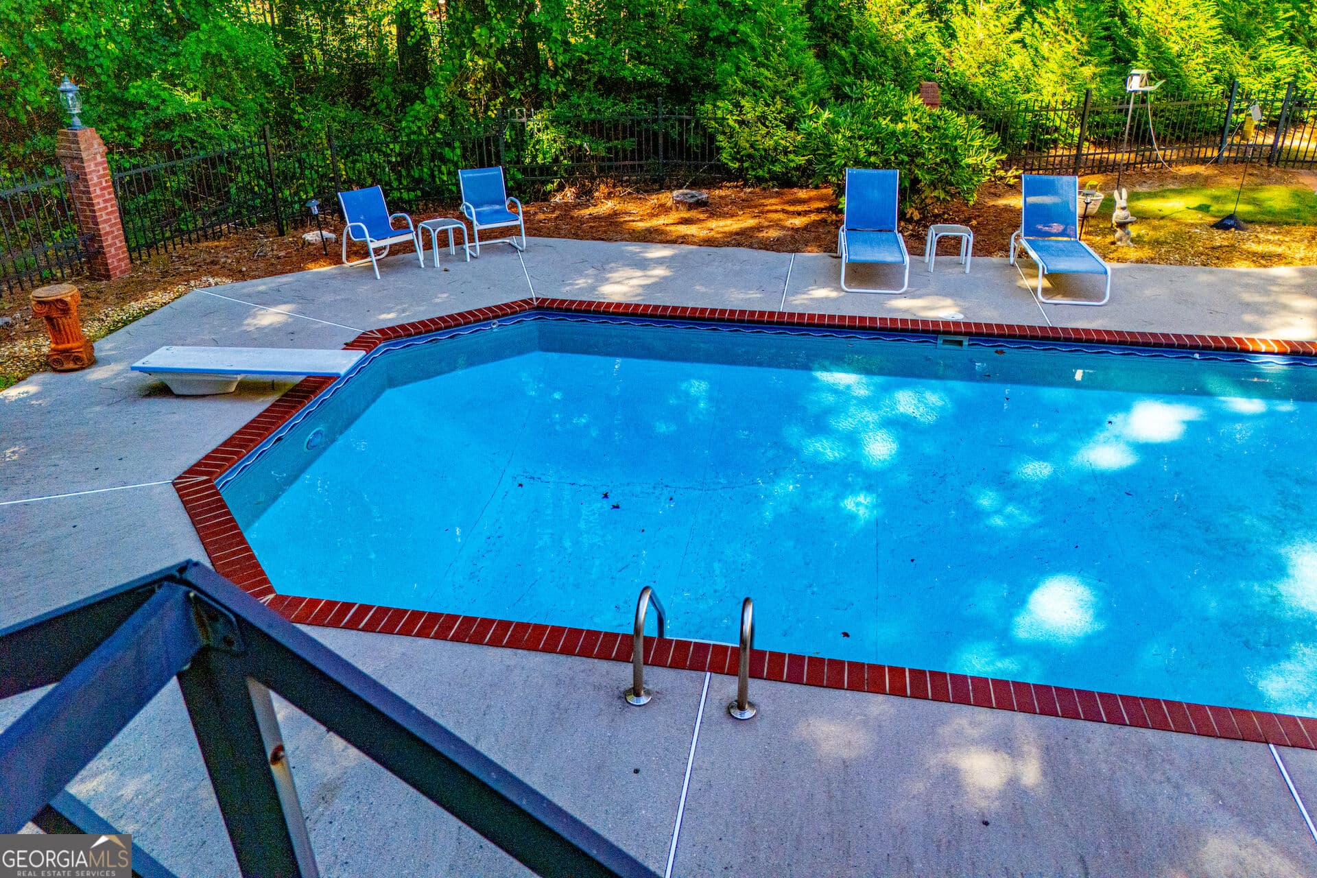 5 bedroom, 4.5 bathroom, 4,330 sq ft single family residence for sale at 101 Shady Valley Court, Carrollton, GA 30116 — photo 10