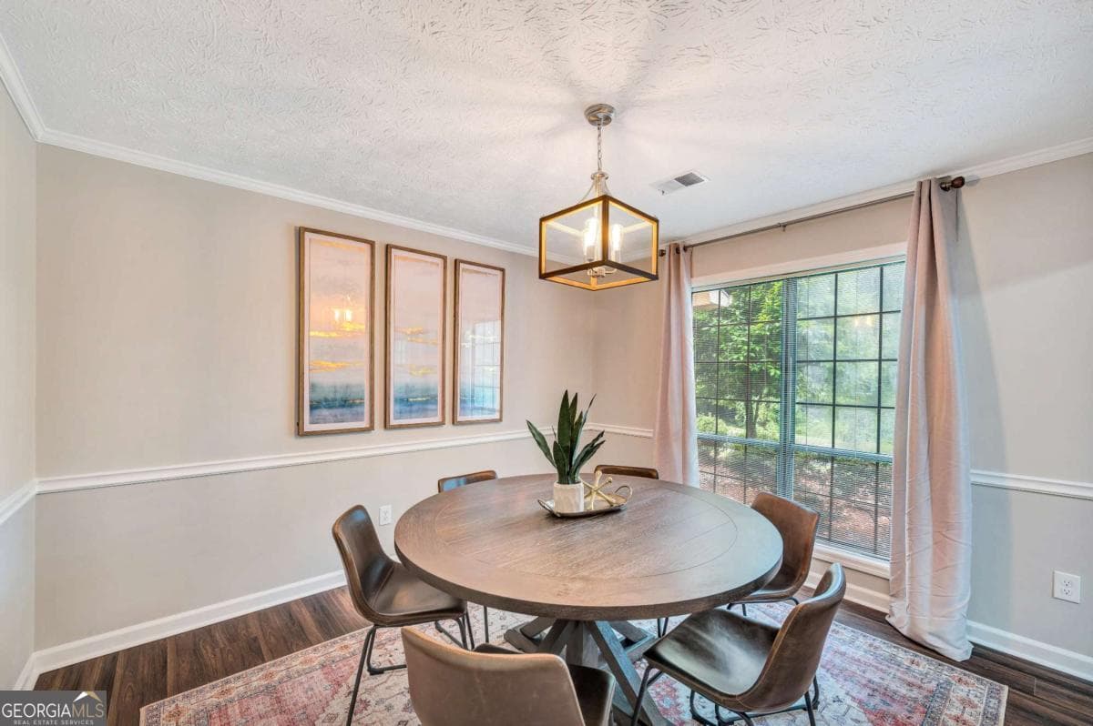 3 bedroom, 2.5 bathroom single family residence for rent at 2011 Kemp Road, Marietta, GA 30066 for $4,500 a month — photo 9