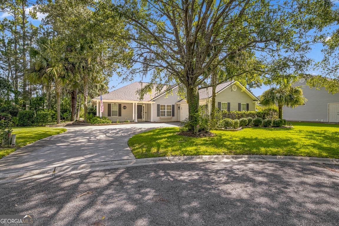 3 bedroom, 2 bathroom, 1,612 sq ft single family residence for sale at 22 Shell Pointe Court, Brunswick, GA 31525 — photo 2