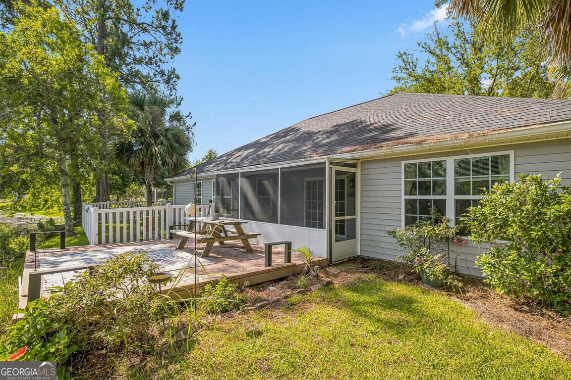 3 bedroom, 2 bathroom, 1,612 sq ft single family residence for sale at 22 Shell Pointe Court, Brunswick, GA 31525 — photo 7