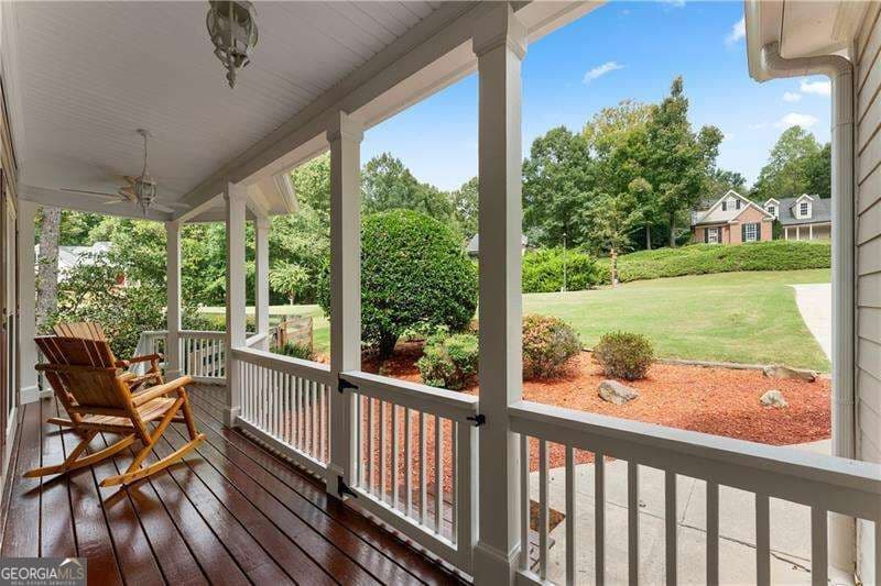 4 bedroom, 3.5 bathroom, 3,633 sq ft single family residence for sale at 5825 Birch Ridge Trail, Cumming, GA 30028 — photo 2