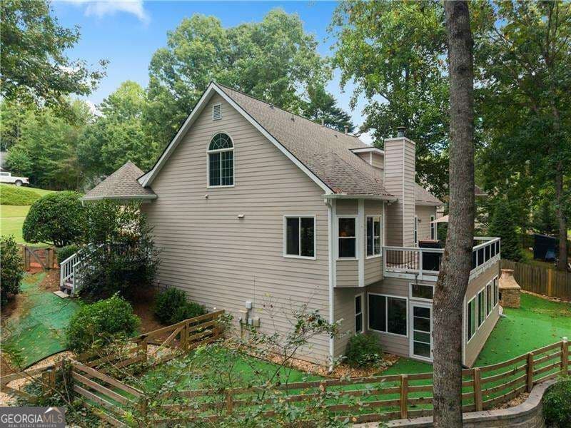 4 bedroom, 3.5 bathroom, 3,633 sq ft single family residence for sale at 5825 Birch Ridge Trail, Cumming, GA 30028 — photo 6