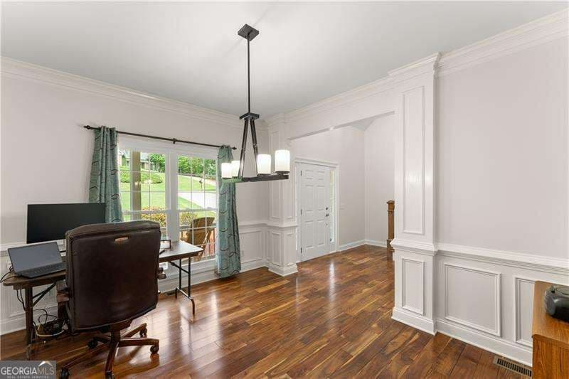 4 bedroom, 3.5 bathroom, 3,633 sq ft single family residence for sale at 5825 Birch Ridge Trail, Cumming, GA 30028 — photo 9