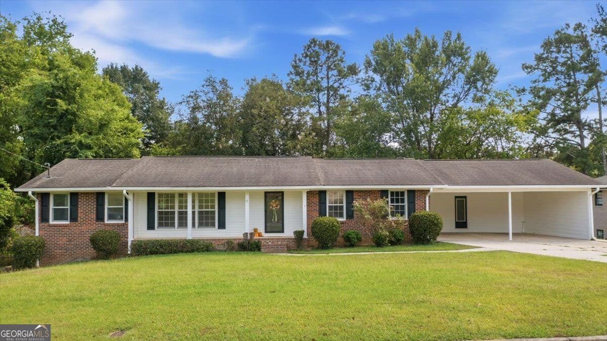 3 bedroom, 2.5 bathroom, 1,392 sq ft single family residence for sale at 3 Cameo Drive, Rome, GA 30165 — photo 2