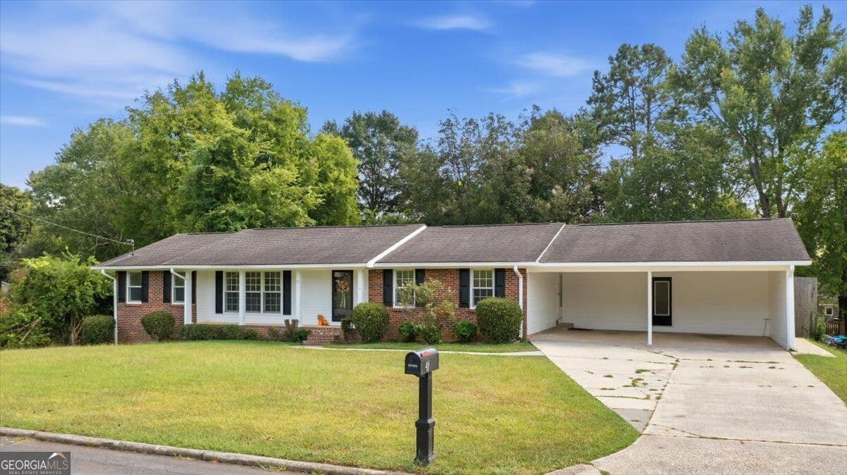 3 bedroom, 2.5 bathroom, 1,392 sq ft single family residence for sale at 3 Cameo Drive, Rome, GA 30165 — photo 3