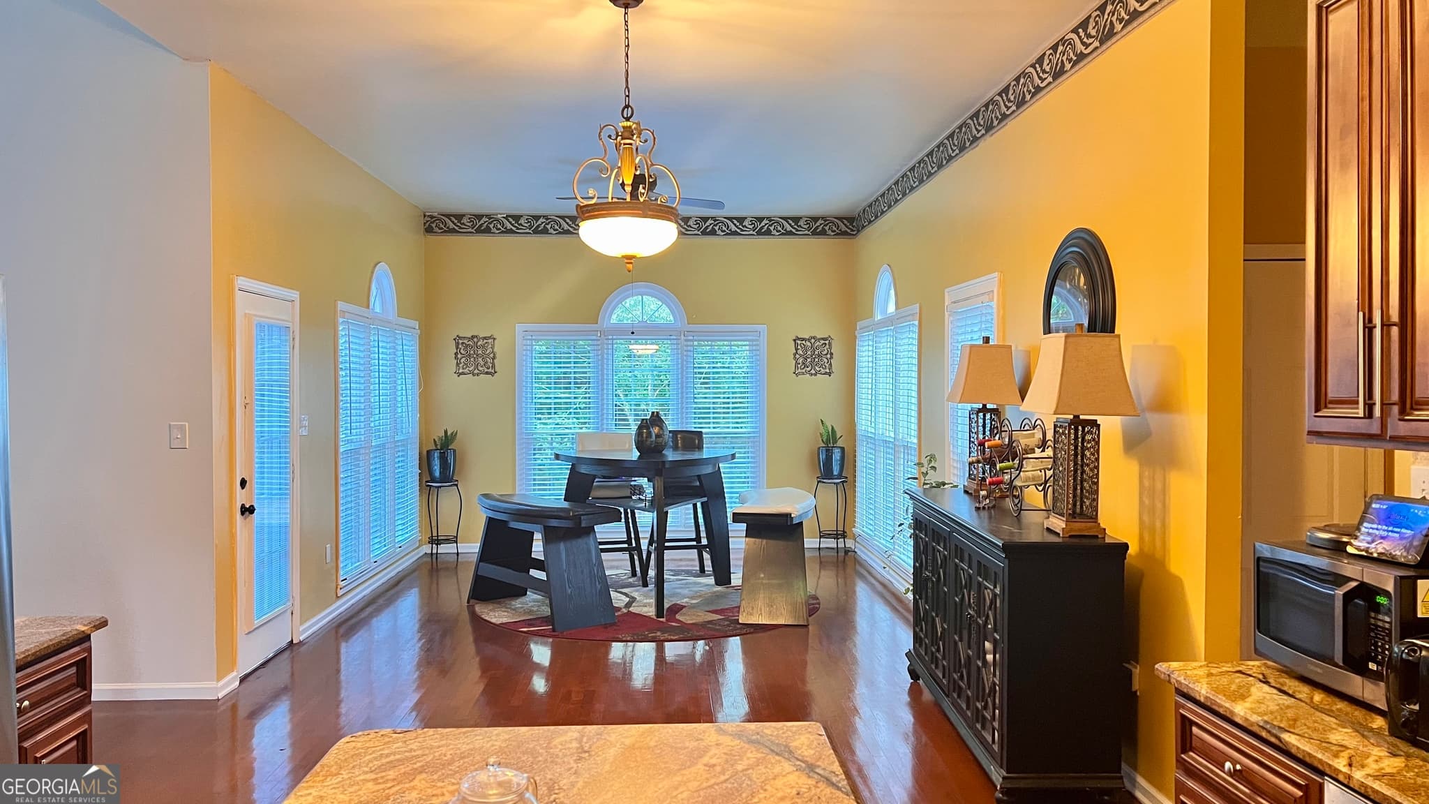 6 bedroom, 3.5 bathroom, 4,349 sq ft single family residence for sale at 1110 N 2nd Street, Griffin, GA 30223 — photo 10