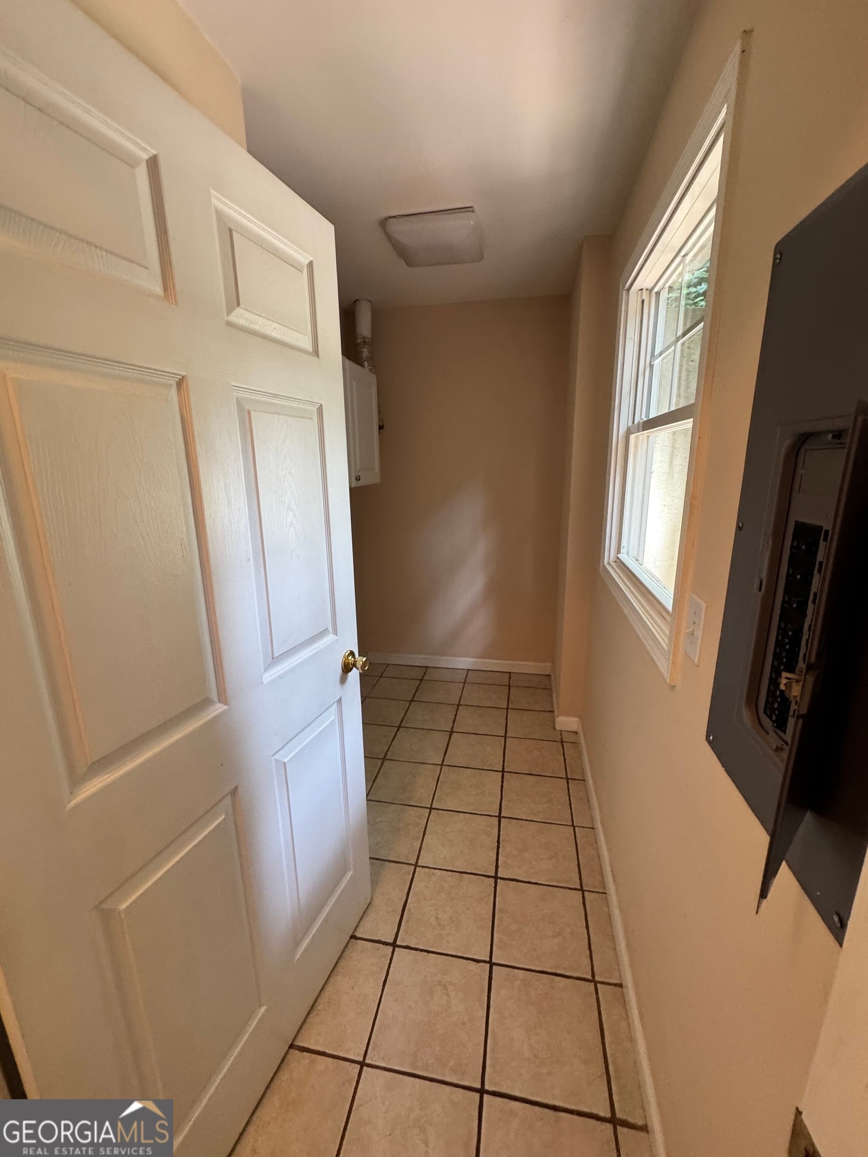 3 bedroom, 2.5 bathroom, 1,292 sq ft townhouse for rent at 95A Mechanic Street, Dahlonega, GA 30533 for $1,700 a month — photo 3
